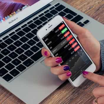 Diploma-in-Business-with-Financial-Services-Distance-Learning